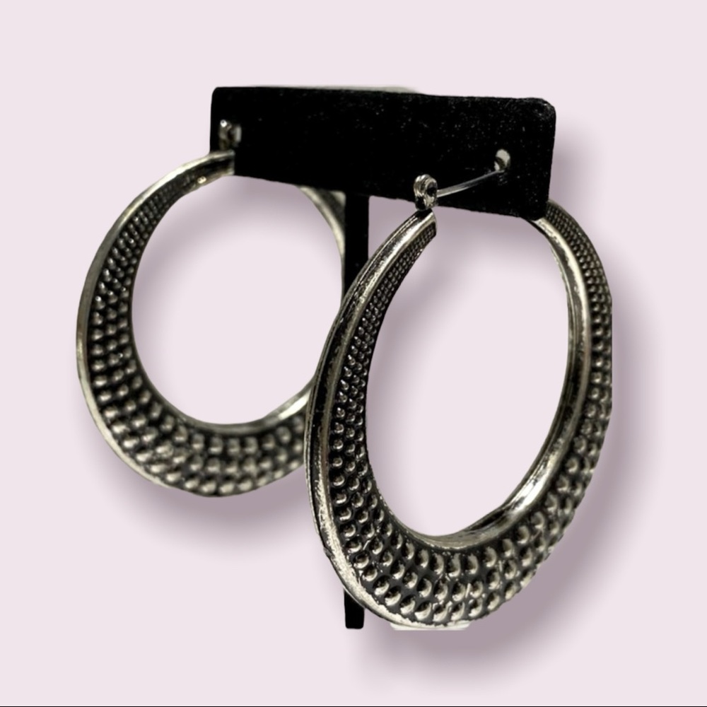 Napier Silver Toned Oxidized Beyonce Style Big Hoop Earrings Girlfriend Gift
